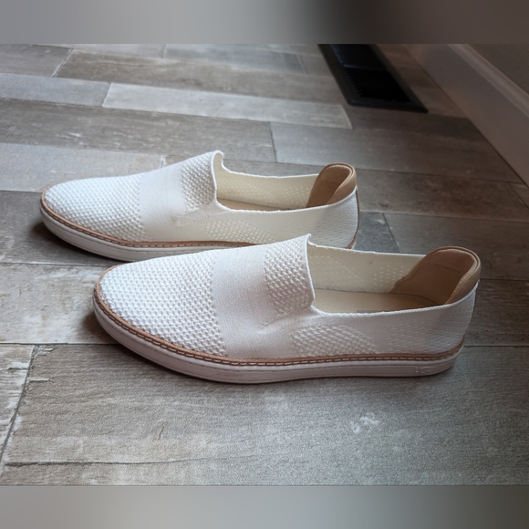 UGG Knit White Australia Sammy Slip On Women's Sneaker Size 10 - Picture 2 of 10